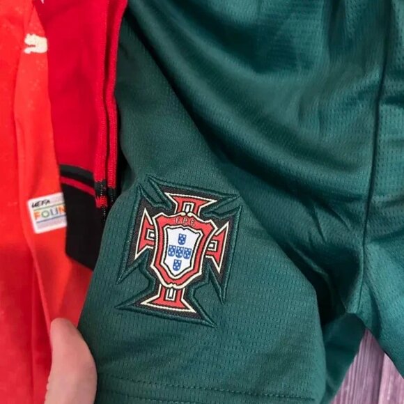 CR7 Portugal KIDS 2025 NL Winners Jersey Long Sleeve Full Kit - Picture 10 of 14
